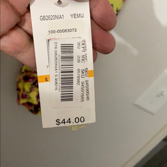 GB. CROP. TOP. NEW - Picture 6 of 8